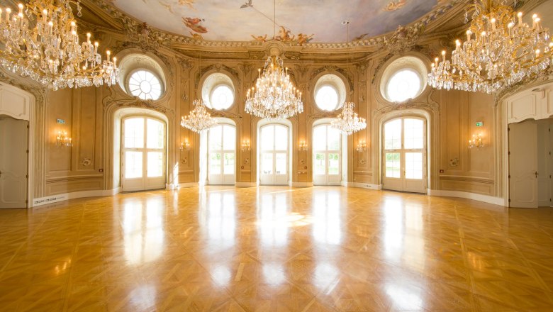 Conference Center Laxenburg, © Conference Center Laxenburg Elegant ballroom with chandeliers and painted ceiling at the Conference Center Laxenburg.