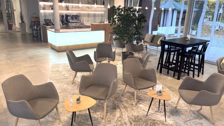 Lobby Bar at Hotel Schloss Haindorf