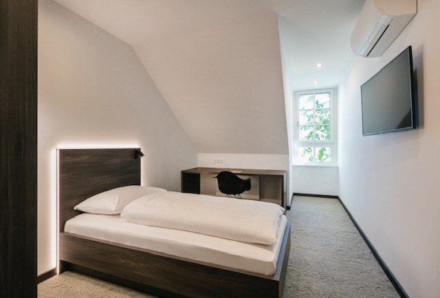 Airplane room single, &copy; Tauroa GmbH