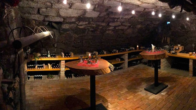 Wine cellar, &copy; Hotel des Gl&uuml;cks