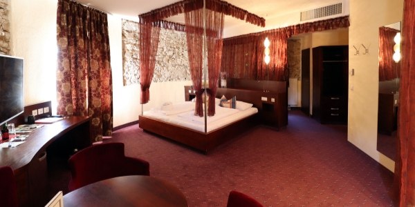 Tower suite, &copy; Iris Hochreiner