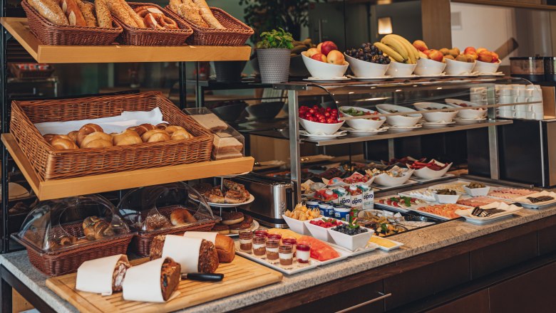 Breakfast buffet at HEINhotel vienna airport