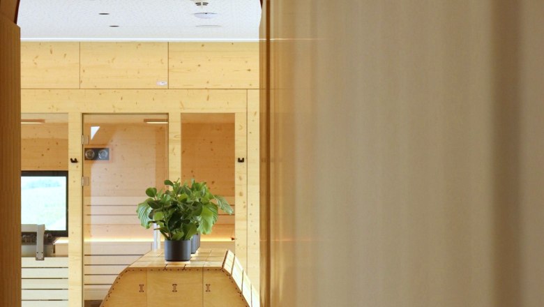 Rooftop-Spa_Sauna view, &copy; korngut