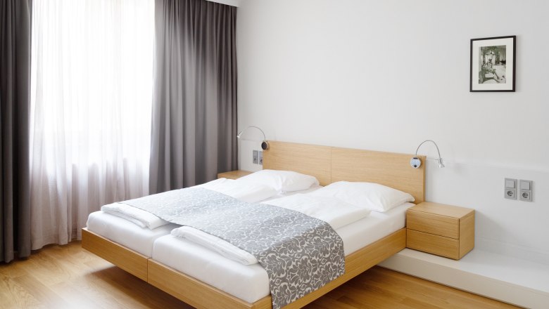 Junior Suite sleeping area, &copy; Peter Hruska