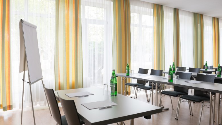 campus-horn-ahorn-classroom-seating-3-min, &copy; campus Horn