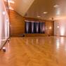 campus-horn-scenery-hall-gold-illuminated-side-view-min, &copy; campus Horn