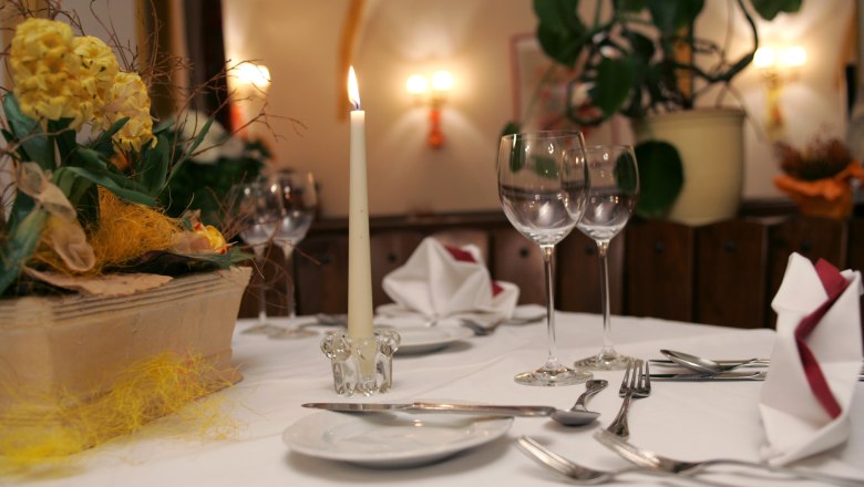 Dine in the Kartausenkeller, © weinfranz.at