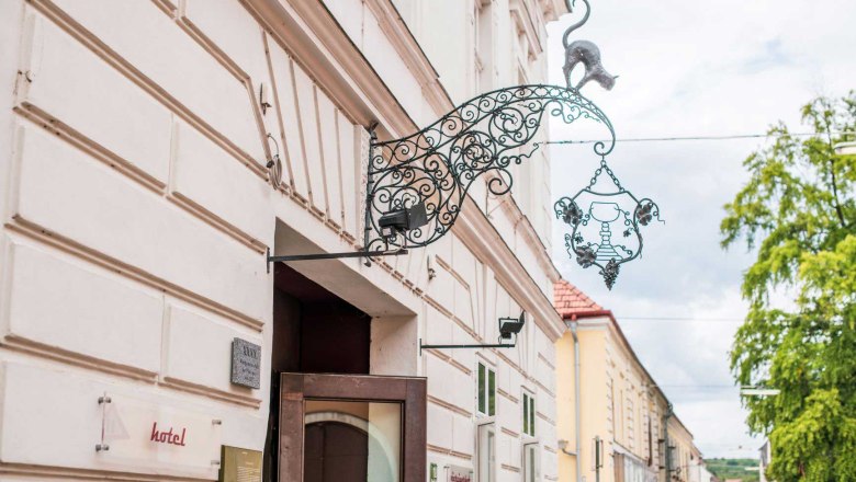 Exterior view, &copy; Vierzigerhof