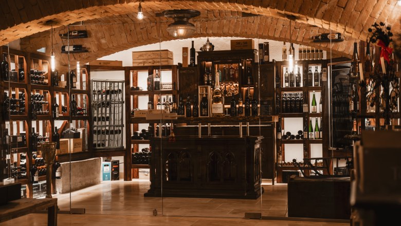 Wine cellar, &copy; Schloss Sch&ouml;nau Management KG