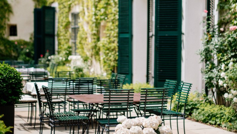 Terrace, © Schloss Ernegg