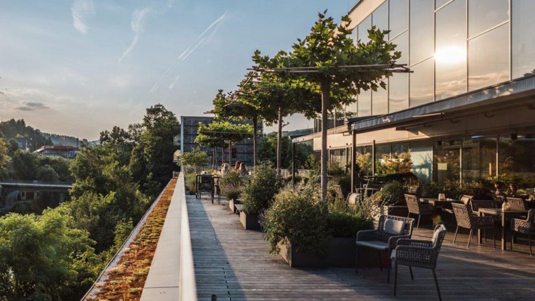 Iron Road Castle, &copy; Dominik Stixenberger