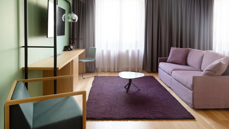 Junior Suite living area, &copy; Peter Hruska