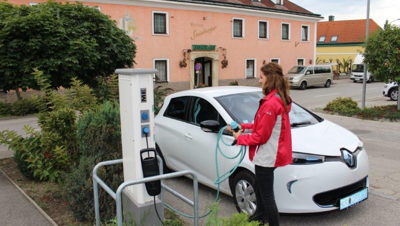 Charging station, &copy; Das Steinberger